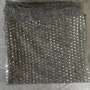 Grey /silver sparking scarf with silver accents.